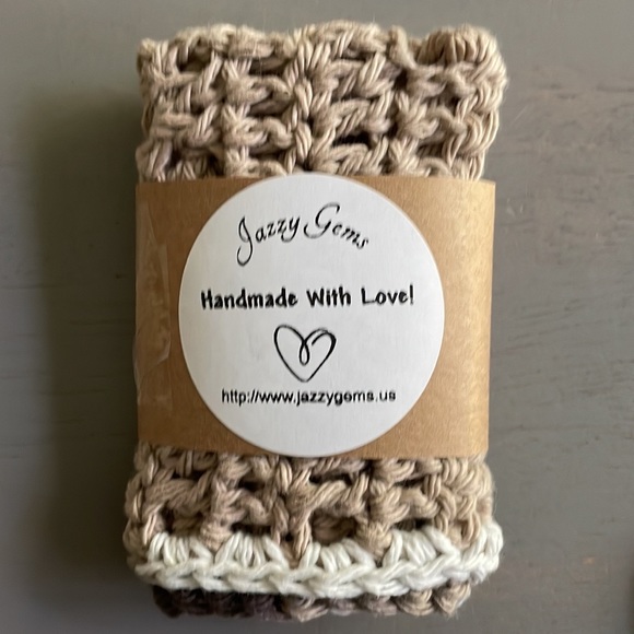 Hand Crocheted Dishcloth Washcloth with heart in center. 100% Cotton Great Gift! - Picture 5 of 7